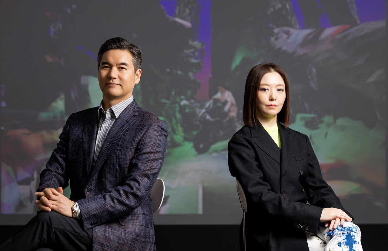 A Storyteller Bridging Art and Technology